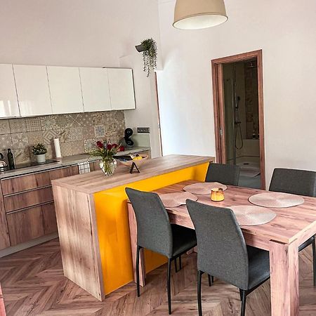 Apartman Niklan Rožnov pod Radhoštěm エクステリア 写真
