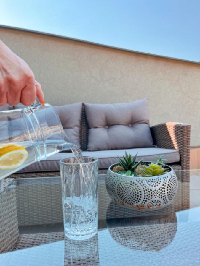Apartman Niklan Rožnov pod Radhoštěm エクステリア 写真