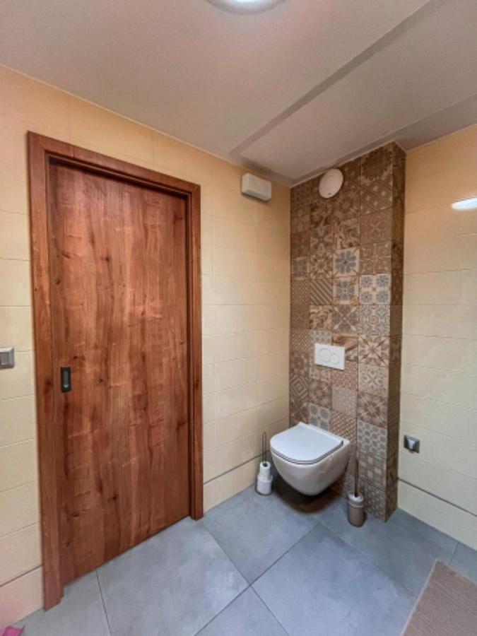 Apartman Niklan Rožnov pod Radhoštěm エクステリア 写真